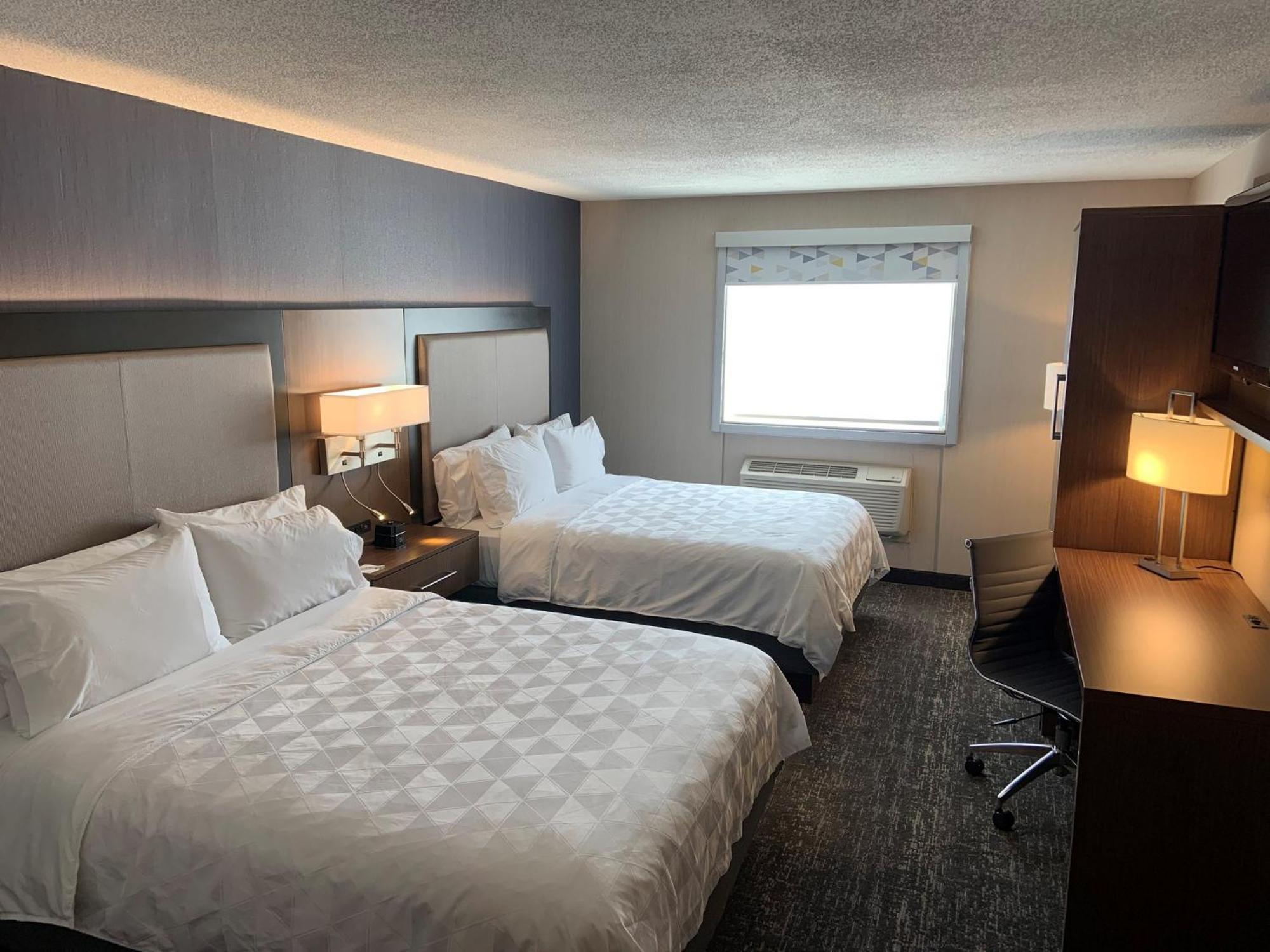 Holiday Inn & Suites Chicago-Carol Stream Wheaton By Ihg Esterno foto