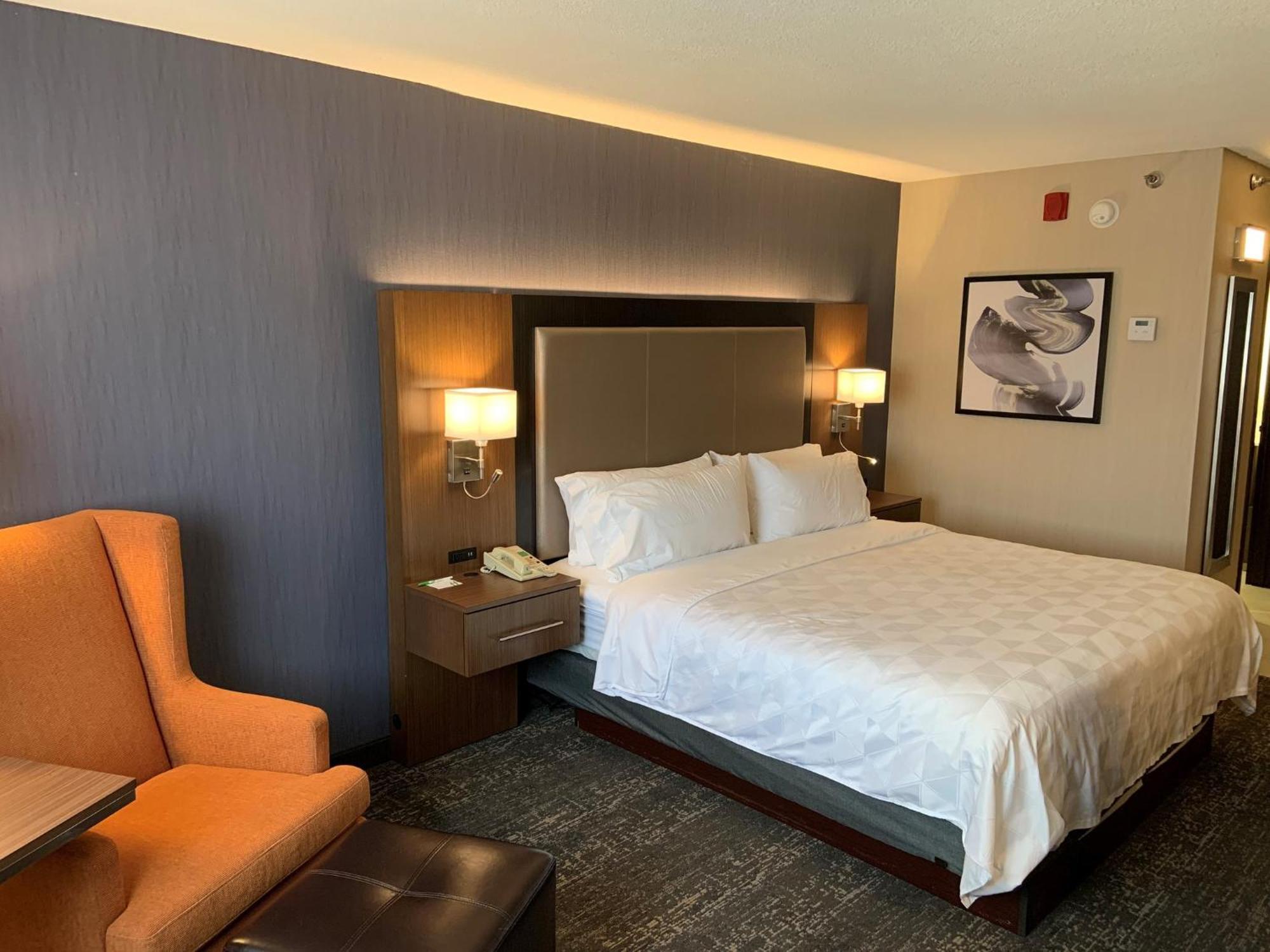 Holiday Inn & Suites Chicago-Carol Stream Wheaton By Ihg Esterno foto