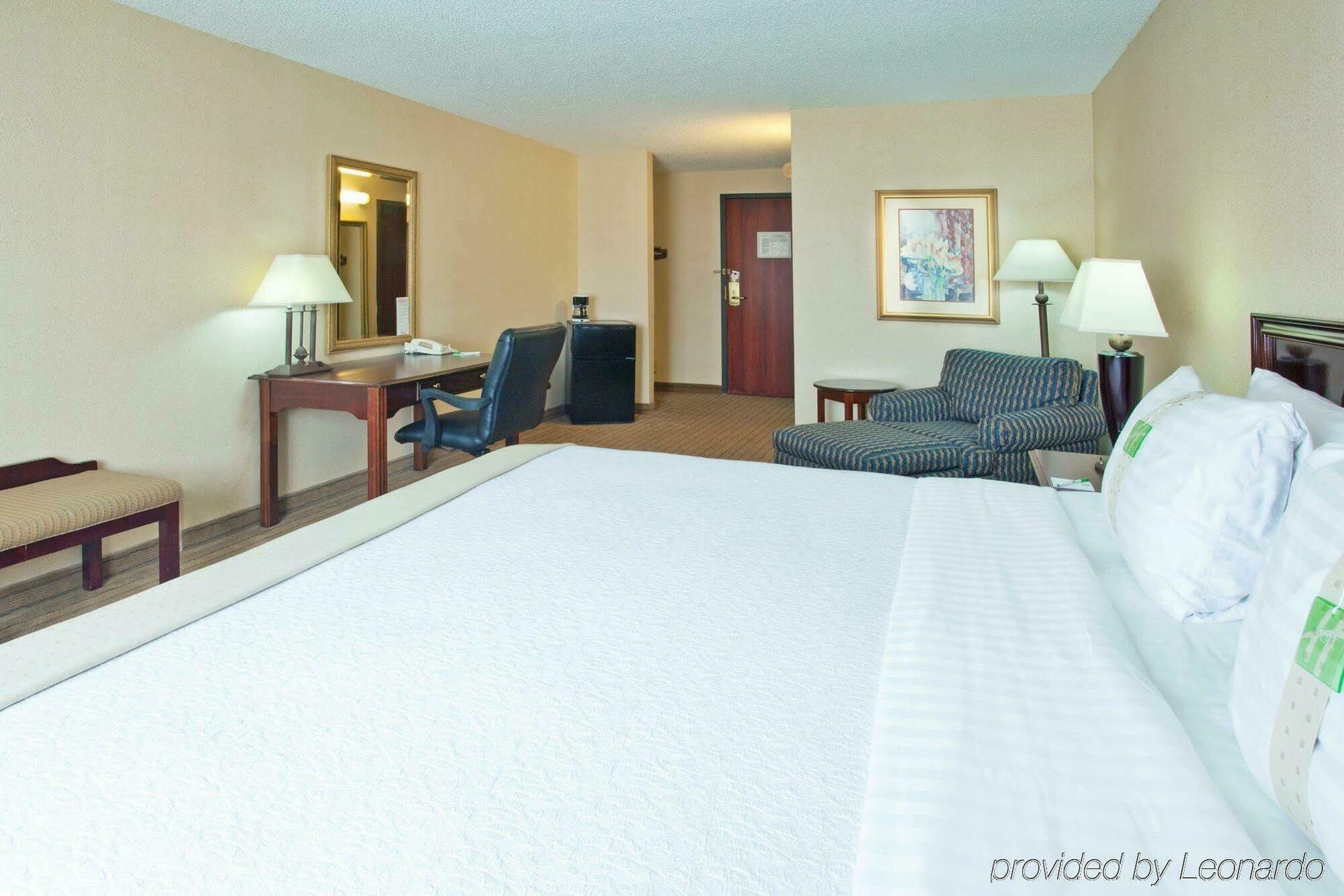 Holiday Inn & Suites Chicago-Carol Stream Wheaton By Ihg Camera foto